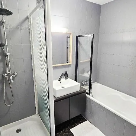 Apartment La Comete 4 Bedroom Wifi Tv Saint-Etienne (Loire)