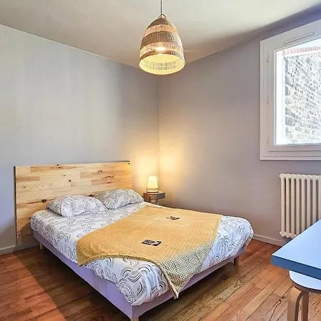La Comete 4 Bedroom Wifi Tv Apartment *